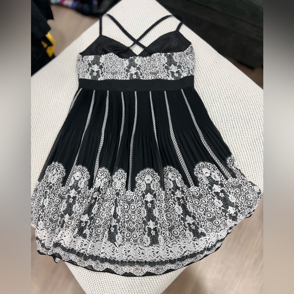 INC International Concepts Black Patterned Fabric - Picture 1 of 6